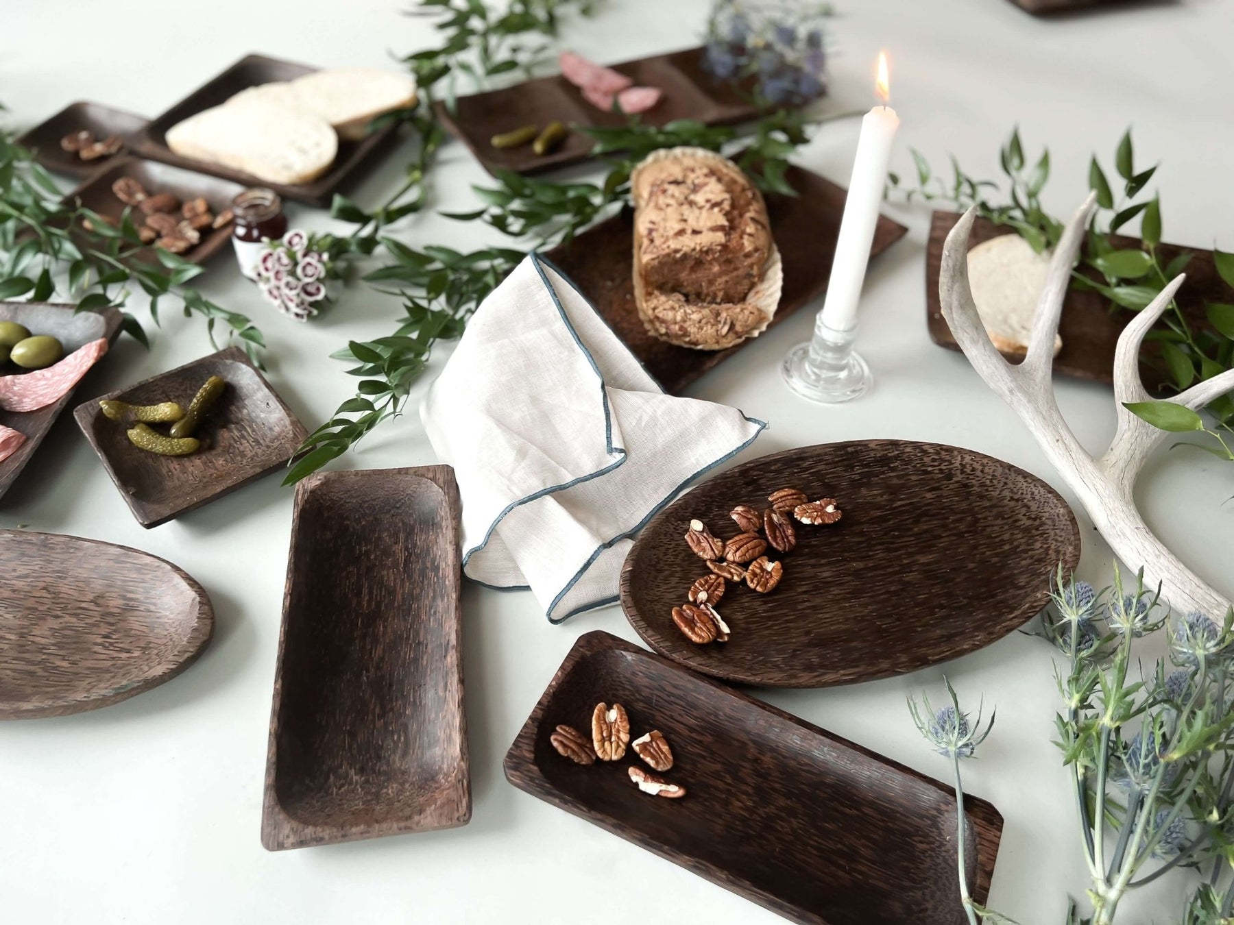15 Ways to Use Wooden Serving Pieces to Decorate Your Kitchen or Dining Room - Solange & Frances
