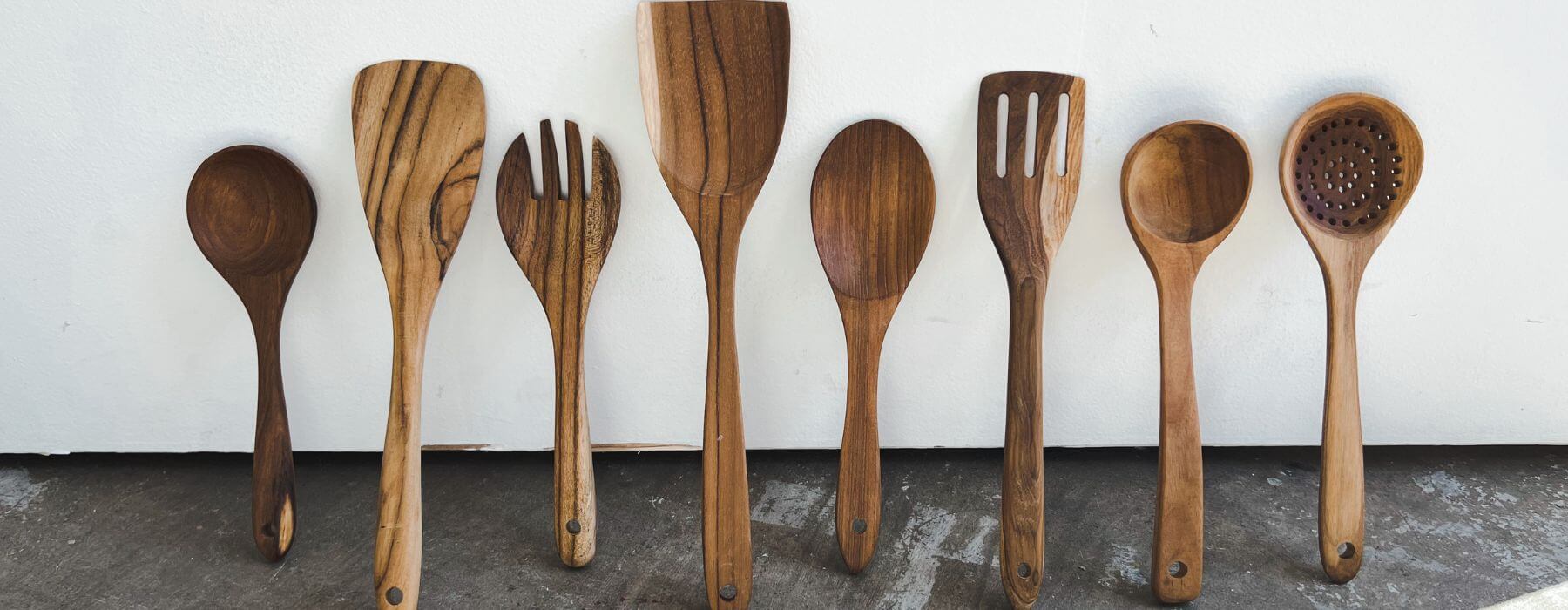 The Beauty of Your Kitchen: 3 Ways to Display Wooden Utensils + A Giveaway | Solange & Frances