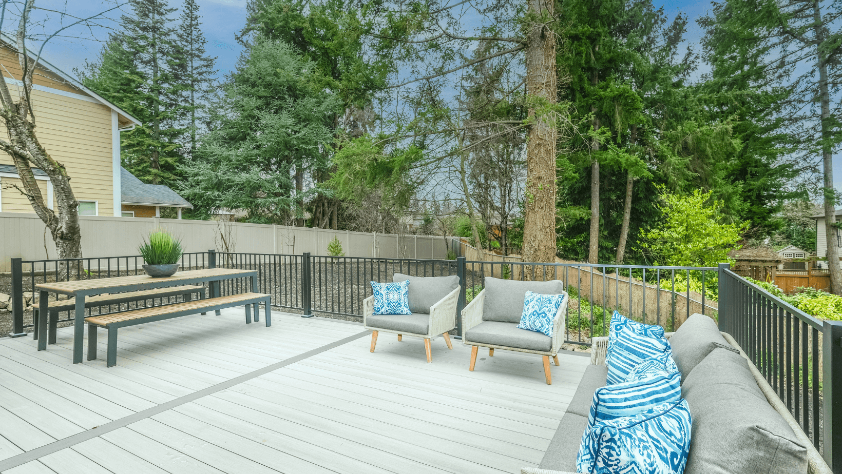 Backyard on a Budget: 5 Chic Ideas - Solange & Frances