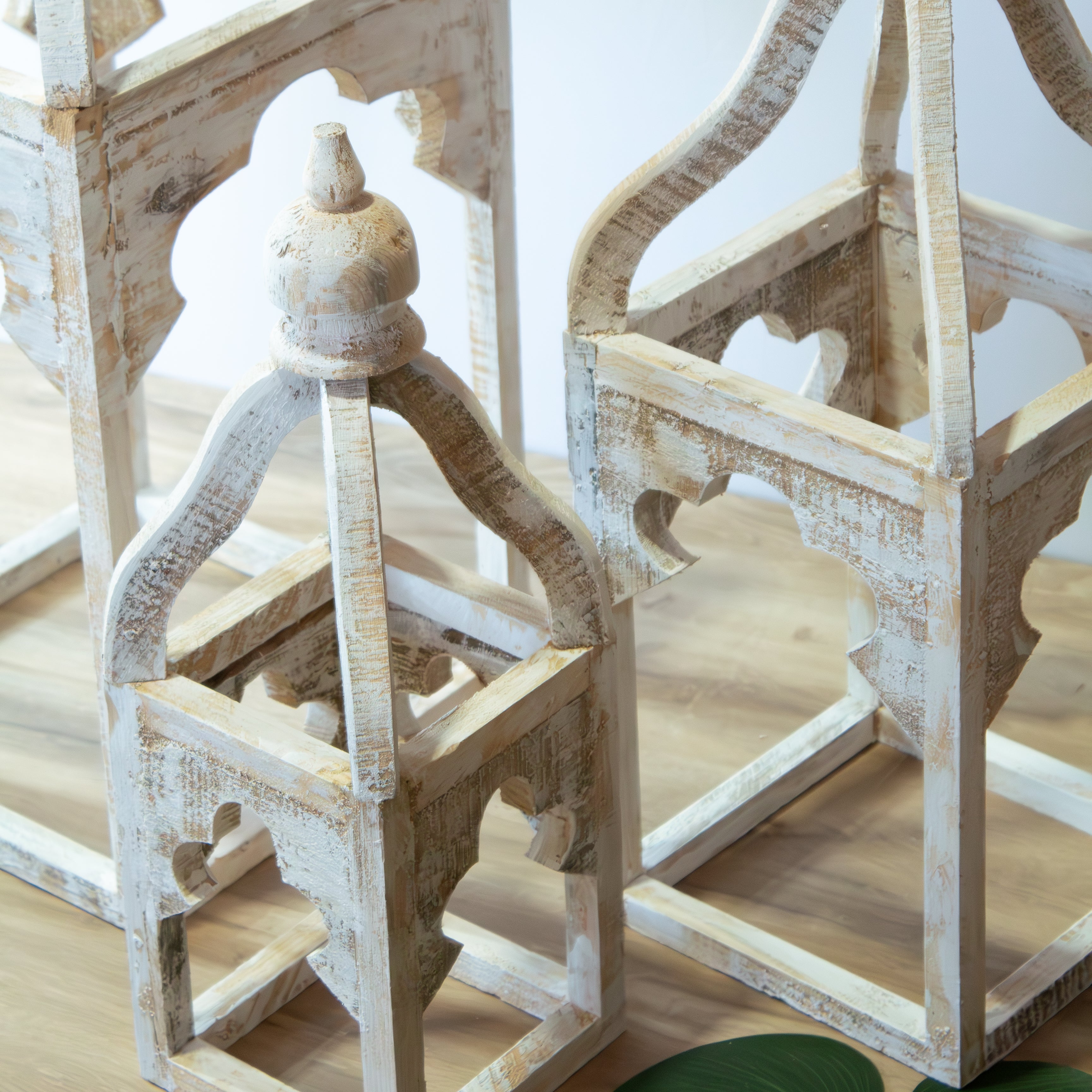 White Distressed Lanterns- Set of 3