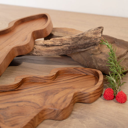 Kids Holiday Shaped Wooden Plate - Solange & Frances