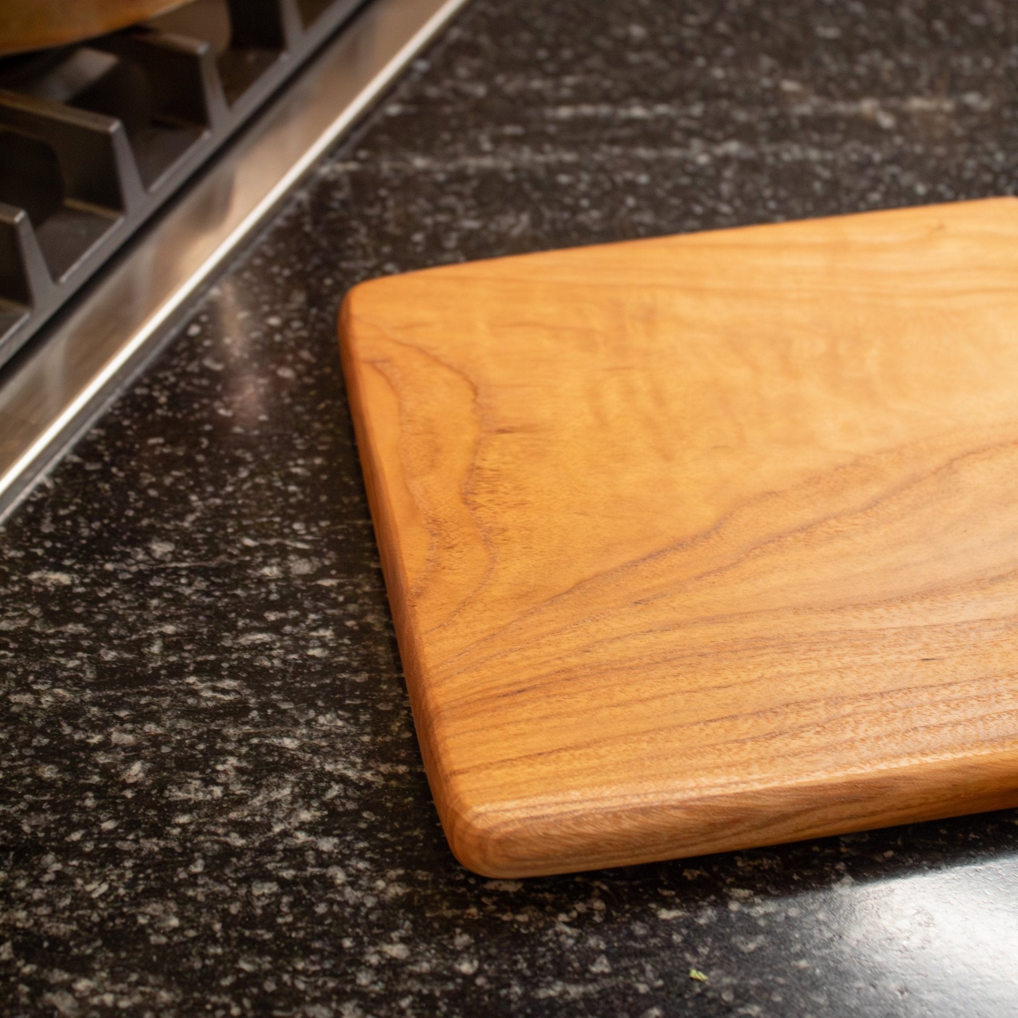 Teak Wood Square Board w/ Handle - Solange & Frances