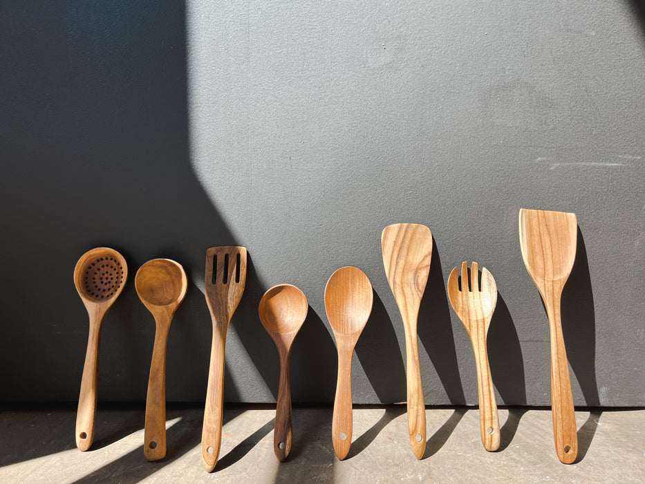 8 Piece Natural Teak Wood Spoons & Kitchen Utensils - Inspire Uplift